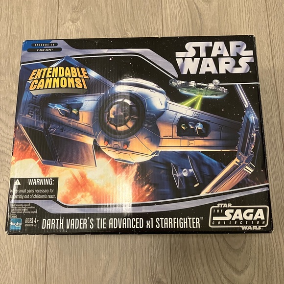 STAR WARS Collectible Starfighter - Picture 2 of 2